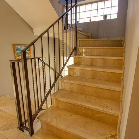 Carrer Pagell البير